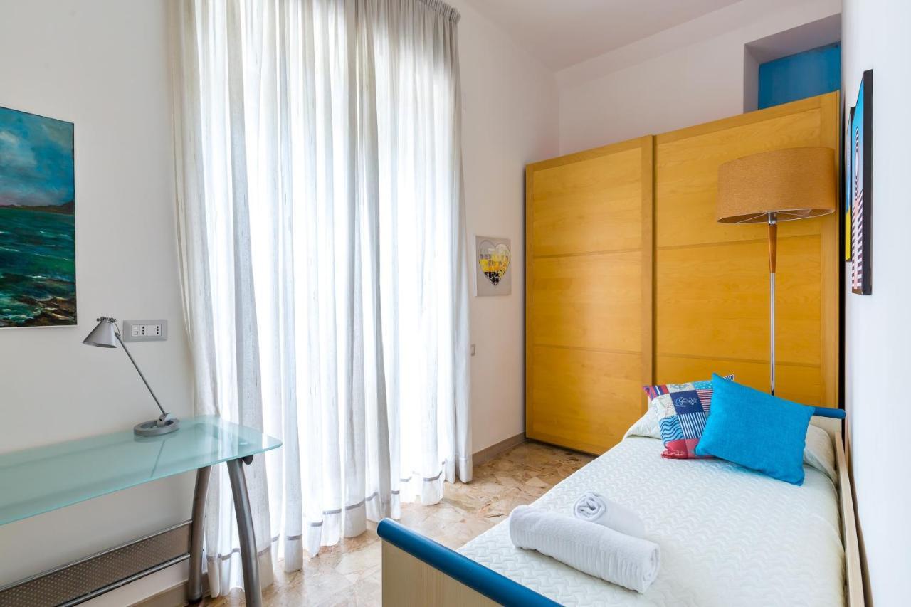 Emanuele III - 4 bedroom apartment Napoli Exterior foto
