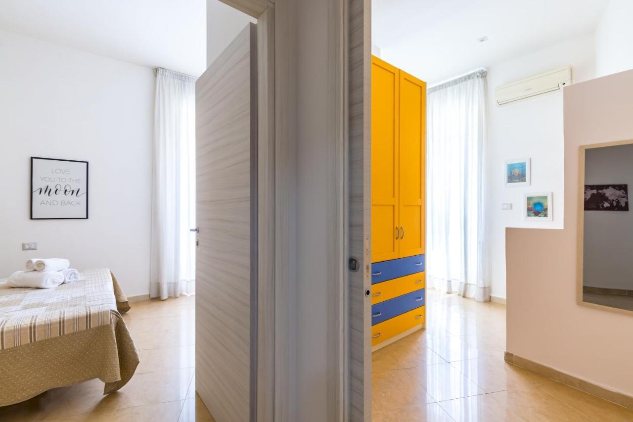 Emanuele III - 4 bedroom apartment Napoli Exterior foto