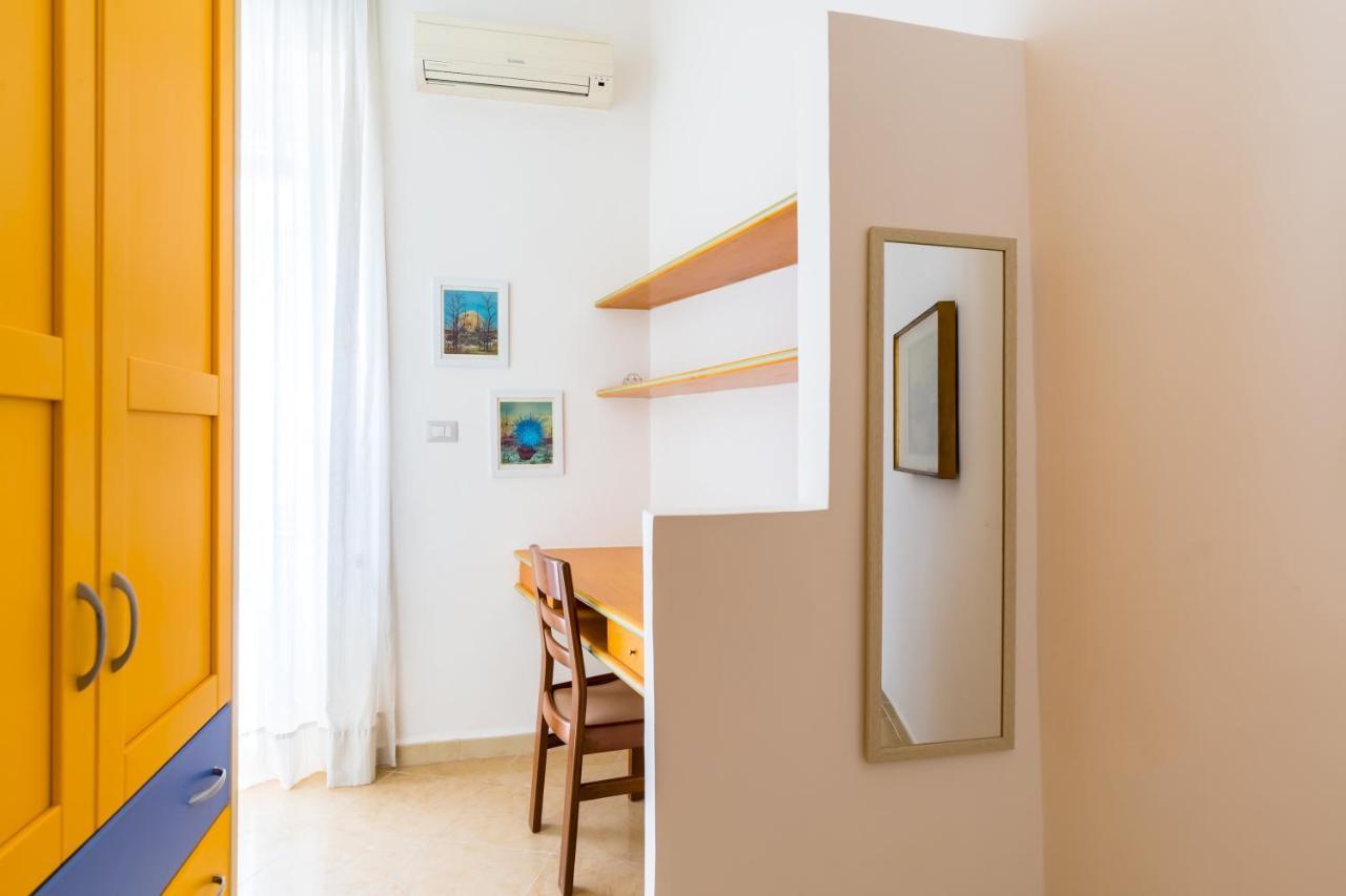 Emanuele III - 4 bedroom apartment Napoli Exterior foto