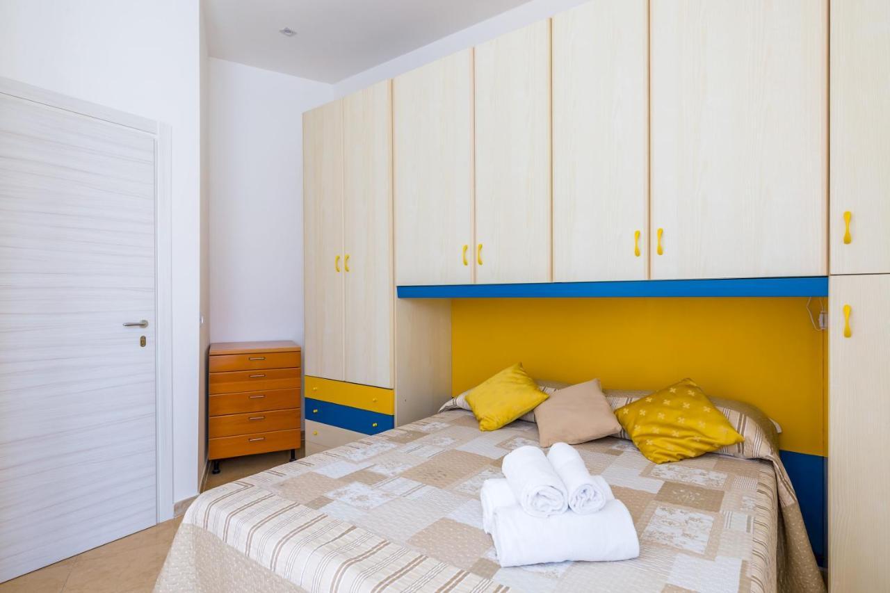 Emanuele III - 4 bedroom apartment Napoli Exterior foto