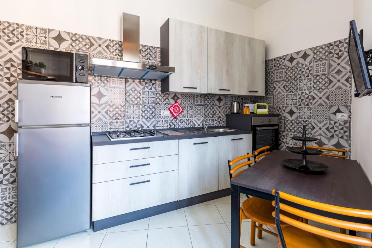 Emanuele III - 4 bedroom apartment Napoli Exterior foto